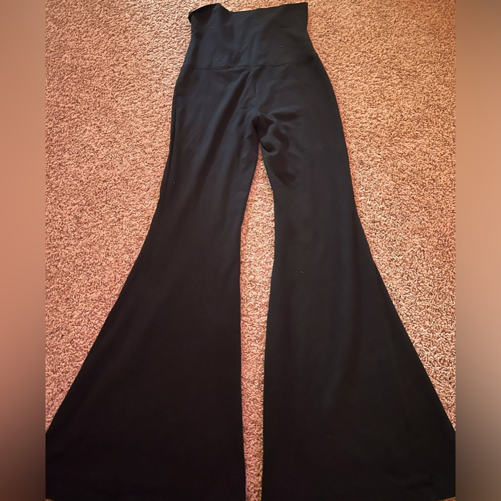 Wide leg black leggings